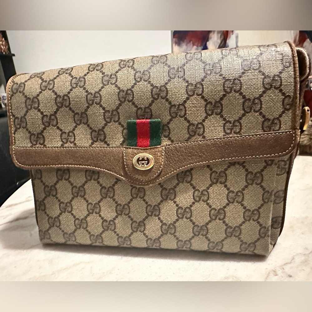 AUTHENTIC Vintage Gucci Sherry Line crossbody handbag